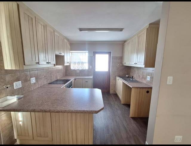 2 BEDROOM HOUSE FOR SALE IN HEIDERAND